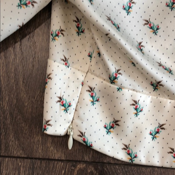 NWT Zara Shoulder Pad Print Top Size L - Picture 11 of 11